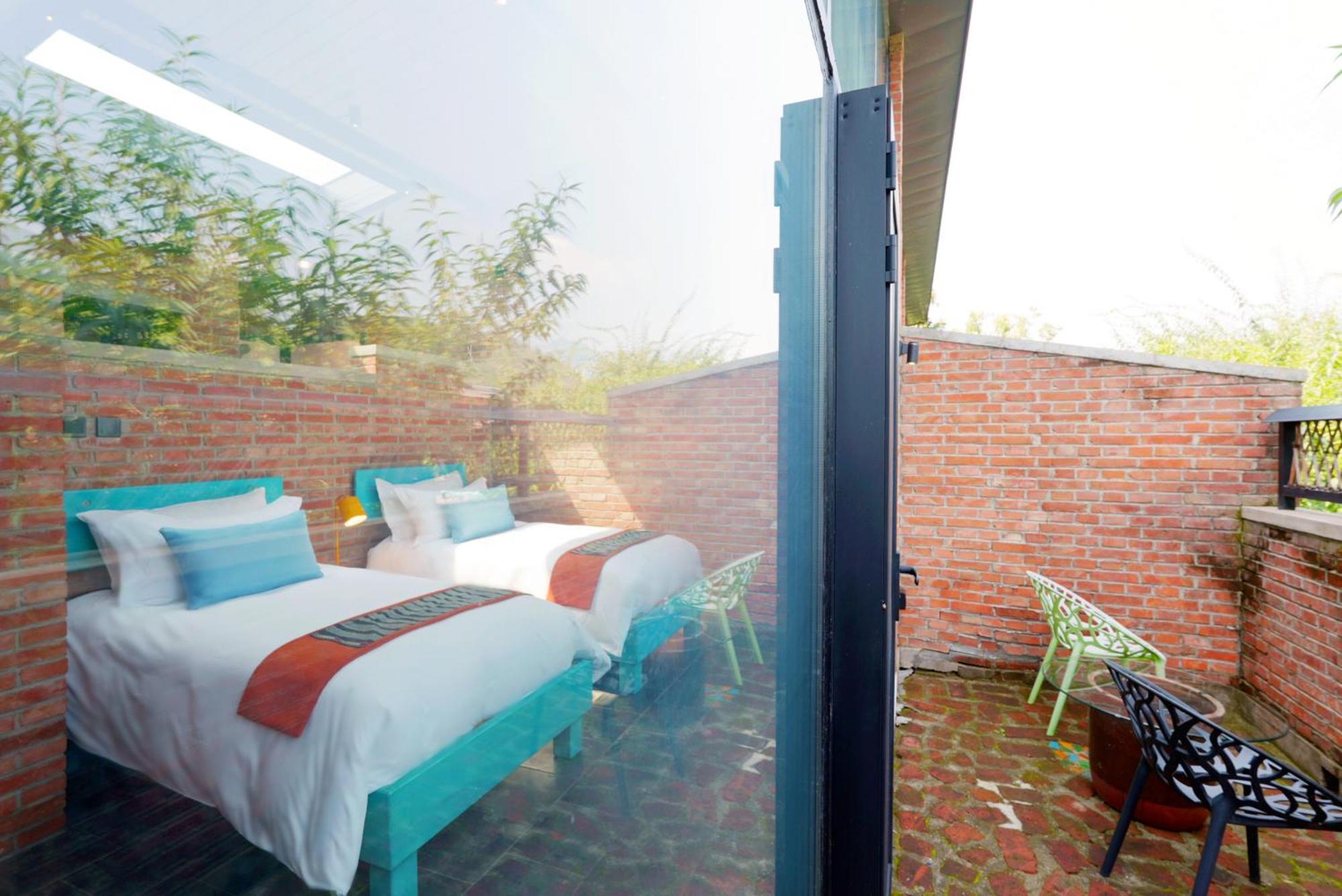 Brickyard Retreat At Mutianyu Great Wall Adjoin To Mutianyu Great Wall - Room With The View Of Great Wall - Free Chinese Massage Experience - Vehicle Shuttle Service - International Catering - Spa& Nail Beauty Facilities Huairou Dış mekan fotoğraf